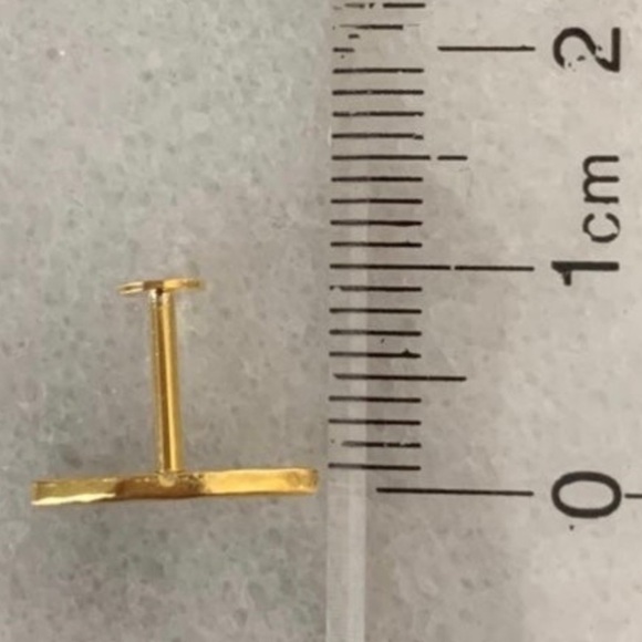 COPY - COPY - COPY - 18k Gold Simple Arch Cartilage Earring Brand New - Picture 4 of 4